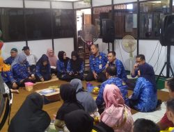 Kadis LH Kotabaru Laksanakan Halal Bihalal Sekaligus Silaturahmi dengan Petugas Kebersihan dan Pertamanan