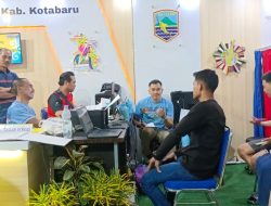 Mudahkan Masyarakat, Dinas Kependudukan dan Pencatatan Sipil Kotabaru Buka Layanan di Expo Saijaan Manjulang