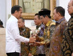 Dua Kali Berturut, Paman Birin Terima TPID Award dari Presiden Jokowi