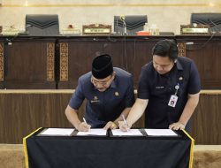 Gubernur Kalsel Sampaikan Fokus Pembangunan Provinsi Kalsel Tahun 2025 pada Rapat Paripurna DPRD Kalsel