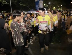 Warga Tanah Bumbu Antusias Sambut Turdes, Paman Birin dan Acil Odah Bagikan Paket Lumbung Sosial hingga Gelar Sunatan Massal