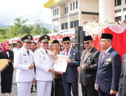 Sekda Kotabaru dan Tiga Pejabat Eselon II Mendapat Penghargaan Satya Lencana pada HUT RI ke-79