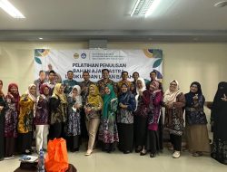Belajar Membuat Modul Pembelajaran Sastra Lahan Basah