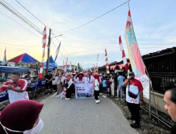 Peringati HUT Desa Baroqah ke-17, Markuwat Lepas Ribuan Peserta Jalan Sehat