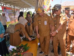 Pj Bupati Batola Hadiri Festival Panggang Kaluk Ikan Gabus di Kecamatan Kuripan