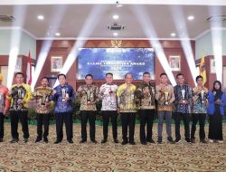 Apresiasi Inovasi dan Pemikiran Kritis Temukan Solusi, Paman Birin Serahkan Penghargaan Anugerah KIA dan Lomba Karya Tulis Ilmiah 2024