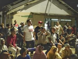 Nobar Bersama Calon Walikota Banjarmasin H Yamin, Warga Komplek PWI Antusias Dukung Timnas Indonesia