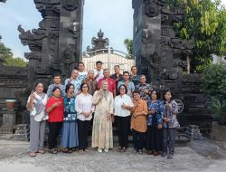 Komitmen Melayani Seluruh Golongan Masyarakat, Paslon Yamin-Ananda Bersilaturahmi bersama Umat Hindu di Pura Agung Jagat Natha