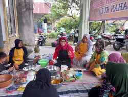 Tingkatkan Usaha IKM, Disperindag Balangan Gelar Pelatihan Aneka Kue Modern