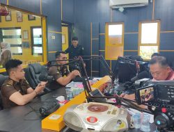 Melalui Talkshow Radio Gema Saijaan, Kejari Kotabaru Sosialisasikan Program Jaga Desa