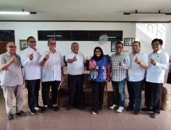 Hasnur Group Serahkan 500 Paket Ramadan ke Kadin Kalsel