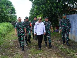 Wairjenad Mayjen TNI Muhamad Muchidin Tinjau Lahan Hibah Pembanguan Batalyon Teritorial Pembangunan di Kodim 1022 Tanbu