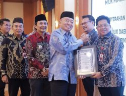 Muhammad Jaini Raih Penghargaan atas Pengelolaan Aset Daerah