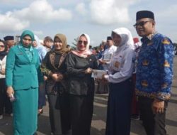 Ketua DPRD Kotabaru Suwanti Apresiasi Pemkab Kotabaru Berikan Bantuan Hibah Pelajar Berprestasi