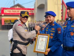 Korp Raport dan Pemberian Penghargaan, Polres Kotabaru Apresiasi Personel Berprestasi