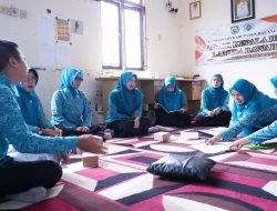Pemkab Balangan Tingkatkan Kapabiltas Tim Peningkatan Kualitas Keluarga Daerah di Desa Lamida Bawah