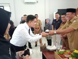 Bupati Batola Serahkan 83 SK CPNS Formasi Tahun 2024