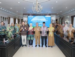 Sekda Barito Kuala Hadiri Visitasi Pengampuan Pelayanan Kesehatan Ibu dan Anak di RSUD H. Abdul Aziz Marabahan