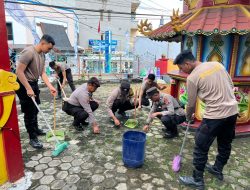 Polres Kotabaru dan Polsek Pulau Laut Utara Gelar Bakti Religi Sambut HUT Bhayangkara ke-79