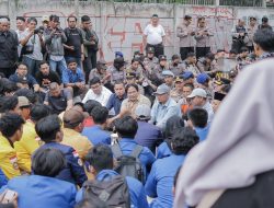 DPRD Kalsel Terima Aksi Damai BEM se-Kalsel, Tujuh Tuntutan Disampaikan
