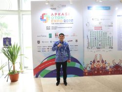 Pemkab Tanah Bumbu Terima Penghargaan Stand Kategori Inovatif di AOE 2025