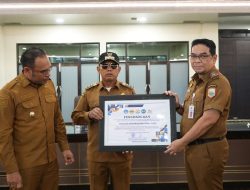 Pemkab Kotabaru Toreh Prestasi Penghargaan dari Universitas Lambung Mangkurat Banjarmasin