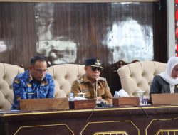 Bupati Kotabaru Hadiri Rapat Mediasi bersama DPRD dan Masyarakat Pulau Laut Timur