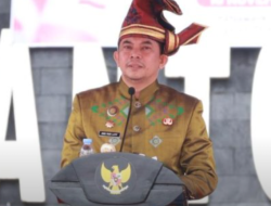 Terharu, Bupati Andi Rudi Latif Teteskan Air Mata Kenang Perjuangan Pahlawan