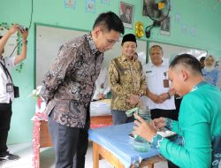 Wamendagri dan Wagub Kalsel Tinjau Langsung Program MBG di SMAN 1 Gambut dan Sekolah Rakyat di Banjarbaru