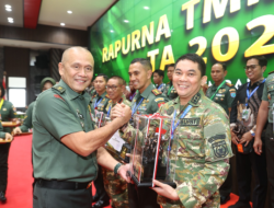 Kolaborasi Sukses! Bupati Tanah Bumbu Dianugerahi Penghargaan KSAD atas Dukungan TMMD, Dandim 1022 Raih Juara Nasional