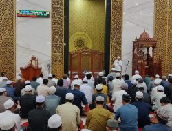 Masyarakat Balangan Padati Masjid Al-Akbar untuk Peringatan Malam Nisfu Sya’ban