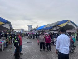 Polres Batola Pastikan Keamanan Masyarakat Berbelanja di Pasar Ramadhan Kubah Datu Abdussamad