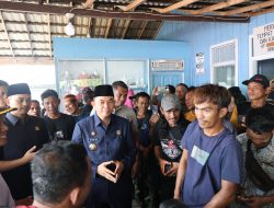 Bupati Andi Rudi Latif Siapkan Dapur Umum BerAKSI untuk Berbuka dan Sahur bagi 269 Penumpang Tertunda Berangkat Mudik