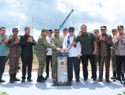 Momentum Bersejarah, Gubernur Kalsel Dampingi Wakasad dan Pangdam Resmikan Pemancangan Pertama Pembangunan Makodam Lambung Mangkurat