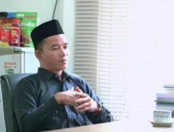 Komisi III DPRD Balangan Salurkan 20 Gerobak Usaha untuk Warga Desa Juai