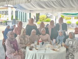 Hadiri Open House Idul Adha, Ketua DPRD Balangan Hj Linda Wati Apresiasi Kedekatan Bupati dengan Warga