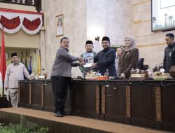 DPRD Kalsel Sampaikan Rekomendasi terhadap LKPj Gubernur 2025
