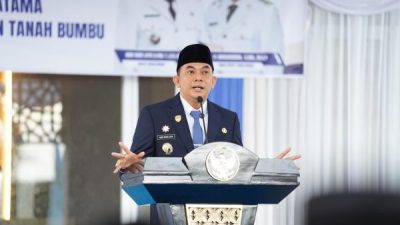 Lantik Kepala Dinas Perikanan Tanbu, Bupati Andi Rudi Latif : Sektor Perikanan Diharapkan Jadi Penggerak Ekonomi Pesisir