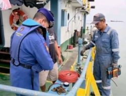 Sat Polairud Polres Kotabaru Tingkatkan Patroli Dialogis di Perairan Selat Laut Kotabaru