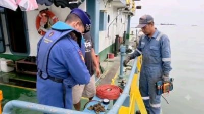 Sat Polairud Polres Kotabaru Tingkatkan Patroli Dialogis di Perairan Selat Laut Kotabaru