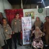 Bhakti Kesehatan dan Sosial Hari Bhayangkara ke-80, Polres Tanbu Salurkan Kursi Roda serta Paket Sembako