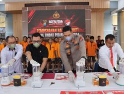 Polres Tanbu Gelar Pemusnahan Barang Bukti 2.137,52 Gram Sabu dan 30,5 Butir Pil Ekstasi