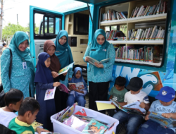 Perpustakaan Keliling Meriahkan Penilaian PAAREDI di Mantewe, Bunda Literasi Tanah Bumbu Dorong Budaya Baca Sejak Dini