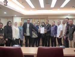 Ketua DPRD Kalsel Bawa Aspirasi Mahasiswa dan Masyarakat ke DPR RI