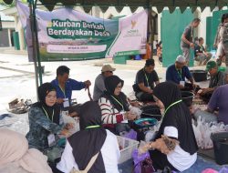 Pemkab Balangan Bagikan 450 Paket Daging Kurban untuk Warga