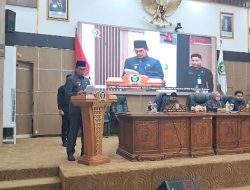 Akhmad Fauzi Sampaikan Jawaban Kepala Daerah atas Pandangan Fraksi DPRD Balangan