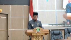 Hadiri Paripurna, Wabup Balangan Paparkan Empat Prioritas Pembangunan 2027