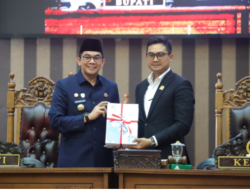 Bupati Tanah Bumbu Andi Rudi Latif Sampaikan KUA-PPAS 2027