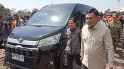Didampingi Wagub Kalsel, Menko Polkam Cek Kesiapan Penanganan Karhutla