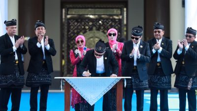 Momentum Hari Jadi ke-76 Kalsel, Gubernur H. Muhidin Resmikan Masjid Syekh Muhammad Arsyad Al-Banjari